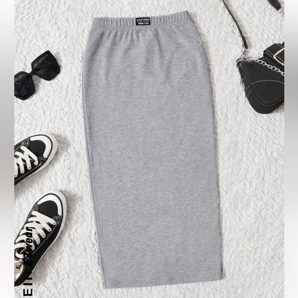 Letter Patched Detail Split Back Pencil Skirt